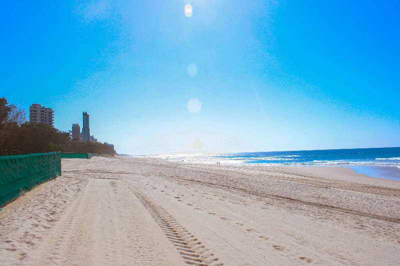 Seacrest Beachfront Apartments Surfers Paradise Gold Coast Extérieur photo