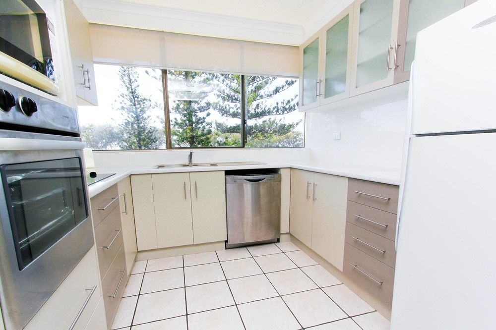 Seacrest Beachfront Apartments Surfers Paradise Gold Coast Extérieur photo