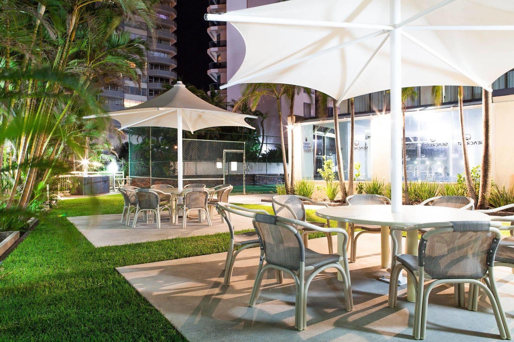 Seacrest Beachfront Apartments Surfers Paradise Gold Coast Extérieur photo