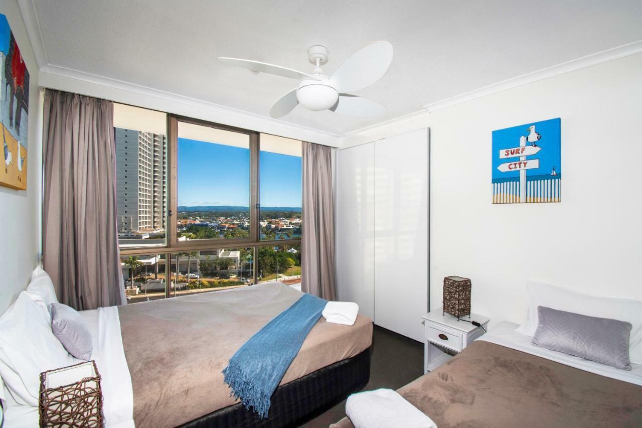 Seacrest Beachfront Apartments Surfers Paradise Gold Coast Extérieur photo