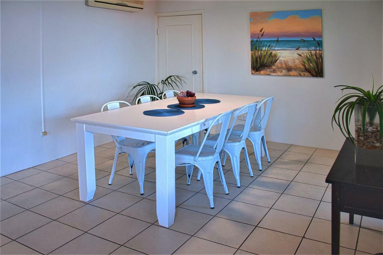 Seacrest Beachfront Apartments Surfers Paradise Gold Coast Extérieur photo