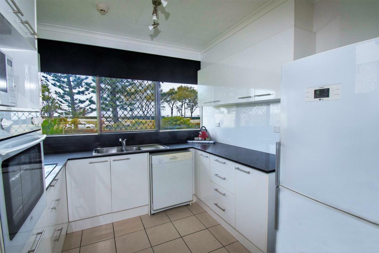 Seacrest Beachfront Apartments Surfers Paradise Gold Coast Extérieur photo